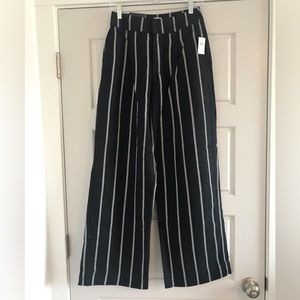 NWT Gap Black Striped High Waist Wide Leg Pleats Pants 2